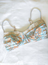 Load image into Gallery viewer, Sample Blossom Retro Top