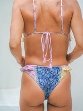 Load image into Gallery viewer, Carnaval Ruffled V Bottom ♲