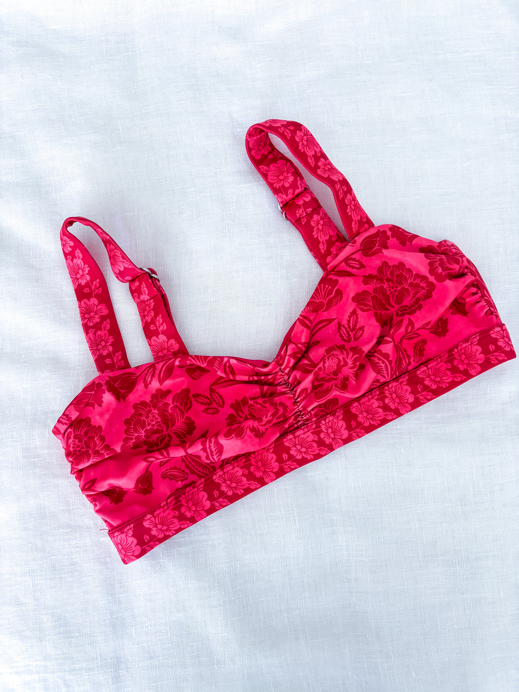 Sample Carioca Vintage top in Hibiscus