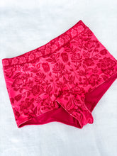 Load image into Gallery viewer, Sample Carioca Swim Short in Hibiscus
