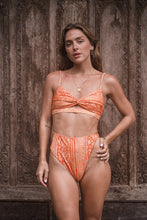 Load image into Gallery viewer, Marigold Twisted Top ♲
