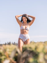 Load image into Gallery viewer, Blossom Tri Top ♲ Aqua
